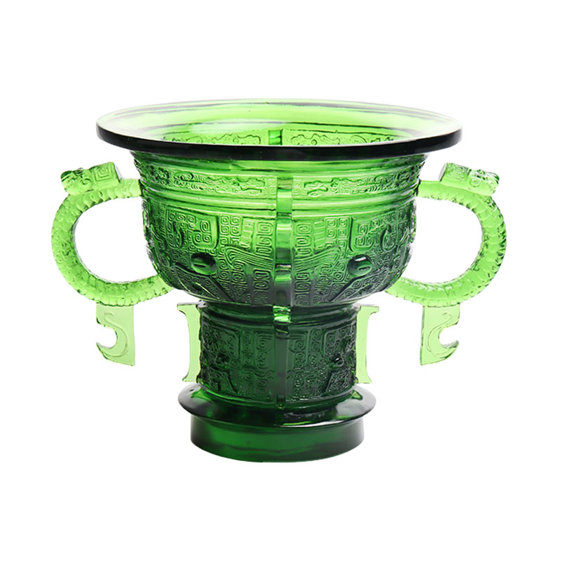 Trípode chino con mango de orejas de dragón y diseño de espinas