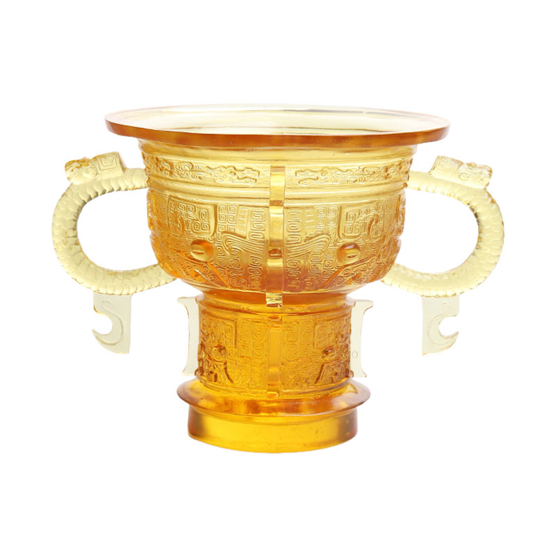 Trípode chino con mango de orejas de dragón y diseño de espinas