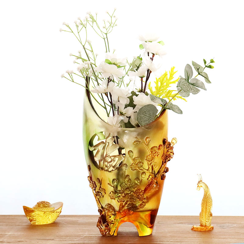Decoraciones para el hogar Flor de ciruelo Diseño tallado Florero de vidrio ámbar