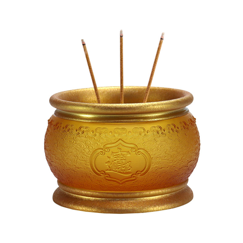 Ofrendas de vidrio para el templo budista para traer riquezas y tesoros.