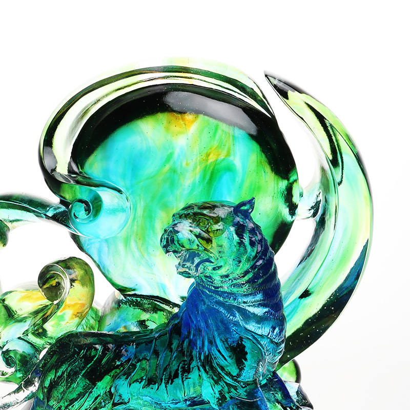 Adornos de tigre de cristal transparente azul-verde